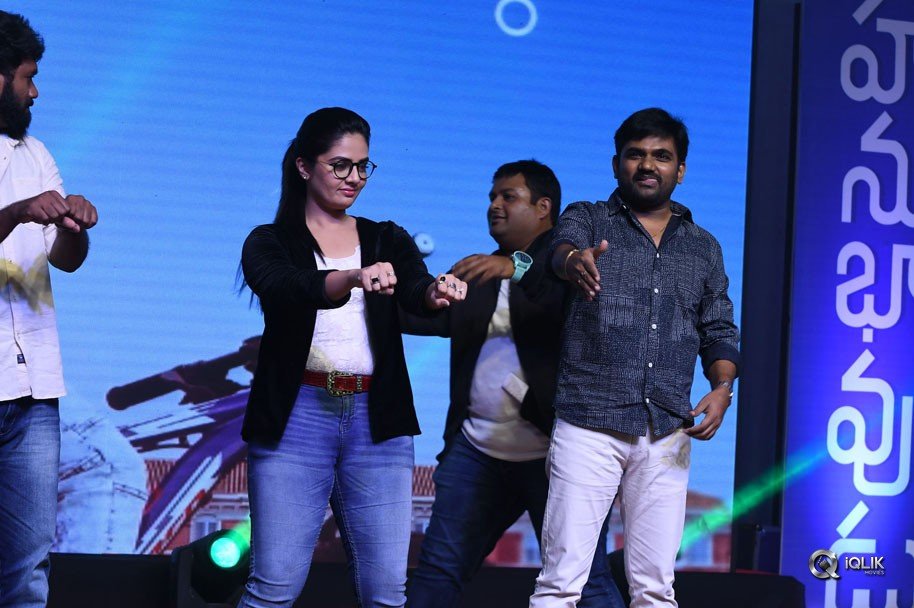 Mahanubhavudu-Movie-Pre-Release-Function